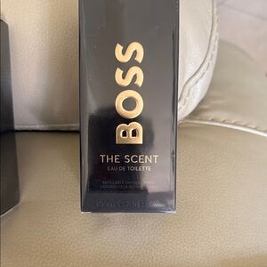 Boss The Scent Eau de Toilette in Black and Gold